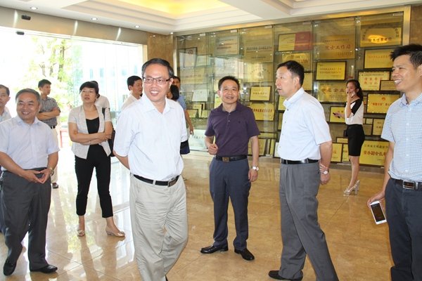 杭州亞運(yùn)會(huì)官方靈芝產(chǎn)品供應(yīng)商|杭州亞運(yùn)會(huì)官方供應(yīng)商|中國(guó)靈芝十大品牌|仙客來(lái)靈芝|仙客來(lái)靈芝破壁孢子粉|仙客來(lái)孢子油|仙客來(lái)靈芝飲片|仙客來(lái)破壁孢子粉|靈芝孢子油|孢子粉|靈芝破壁孢子粉|靈芝|中華老字號(hào)