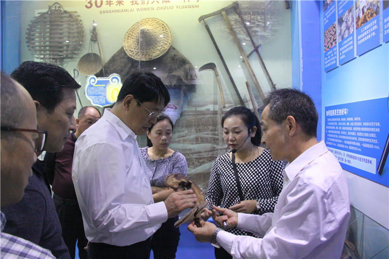 中國(guó)靈芝十大品牌|仙客來(lái)靈芝|仙客來(lái)靈芝破壁孢子粉|仙客來(lái)孢子油|仙客來(lái)靈芝飲片|仙客來(lái)破壁孢子粉|仙客來(lái)靈芝中藥飲片|馳名商標(biāo)|tianyabagua.cn|