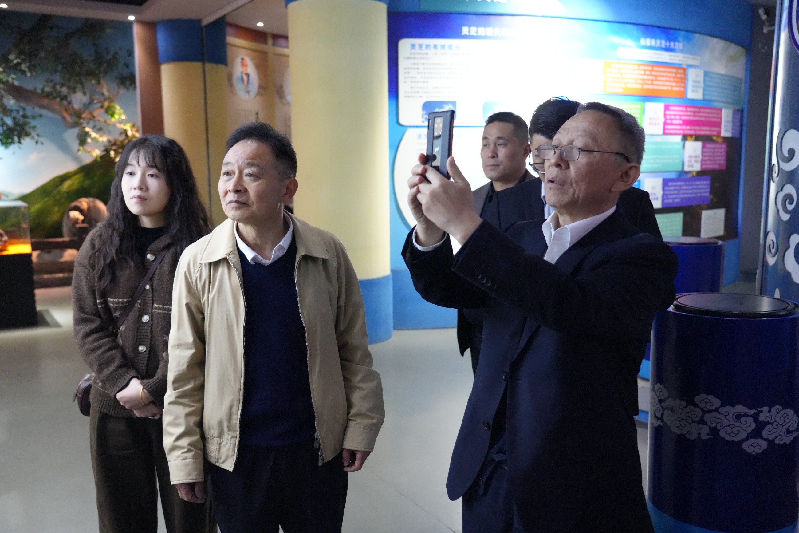 杭州亞運(yùn)會(huì)官方靈芝產(chǎn)品供應(yīng)商|杭州亞運(yùn)會(huì)官方供應(yīng)商|中國(guó)靈芝十大品牌|仙客來靈芝|仙客來靈芝破壁孢子粉|仙客來孢子油|仙客來靈芝飲片|仙客來破壁孢子粉|靈芝孢子油|孢子粉|靈芝破壁孢子粉|靈芝|中華老字號(hào)