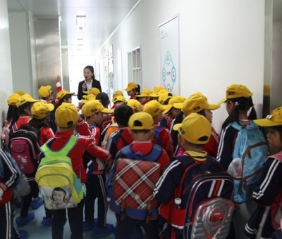 800余名師生、家長在仙客來開展社會實踐活動