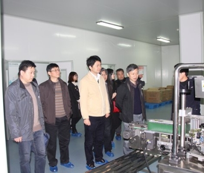 食藥監(jiān)管國(guó)家總局及省、市、縣局領(lǐng)導(dǎo)蒞臨仙客來(lái)調(diào)研