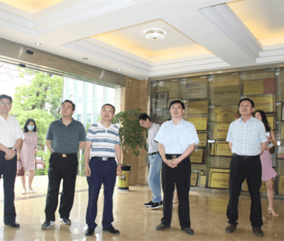 省發(fā)改委、省司法廳到仙客來公司調(diào)研“優(yōu)化營商環(huán)境”