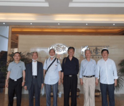 江西省科技廳原廳長(zhǎng)李國(guó)強(qiáng)一行蒞臨仙客來(lái)公司視察指導(dǎo)