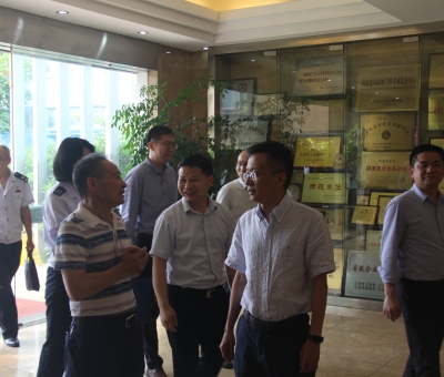 江西省稅務(wù)局黨委委員、總審計(jì)師賴竹華一行蒞臨仙客來考察調(diào)研